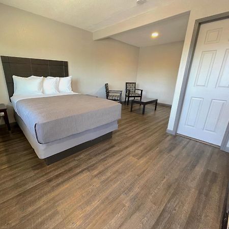 Sequoia Motel Fresno Esterno foto